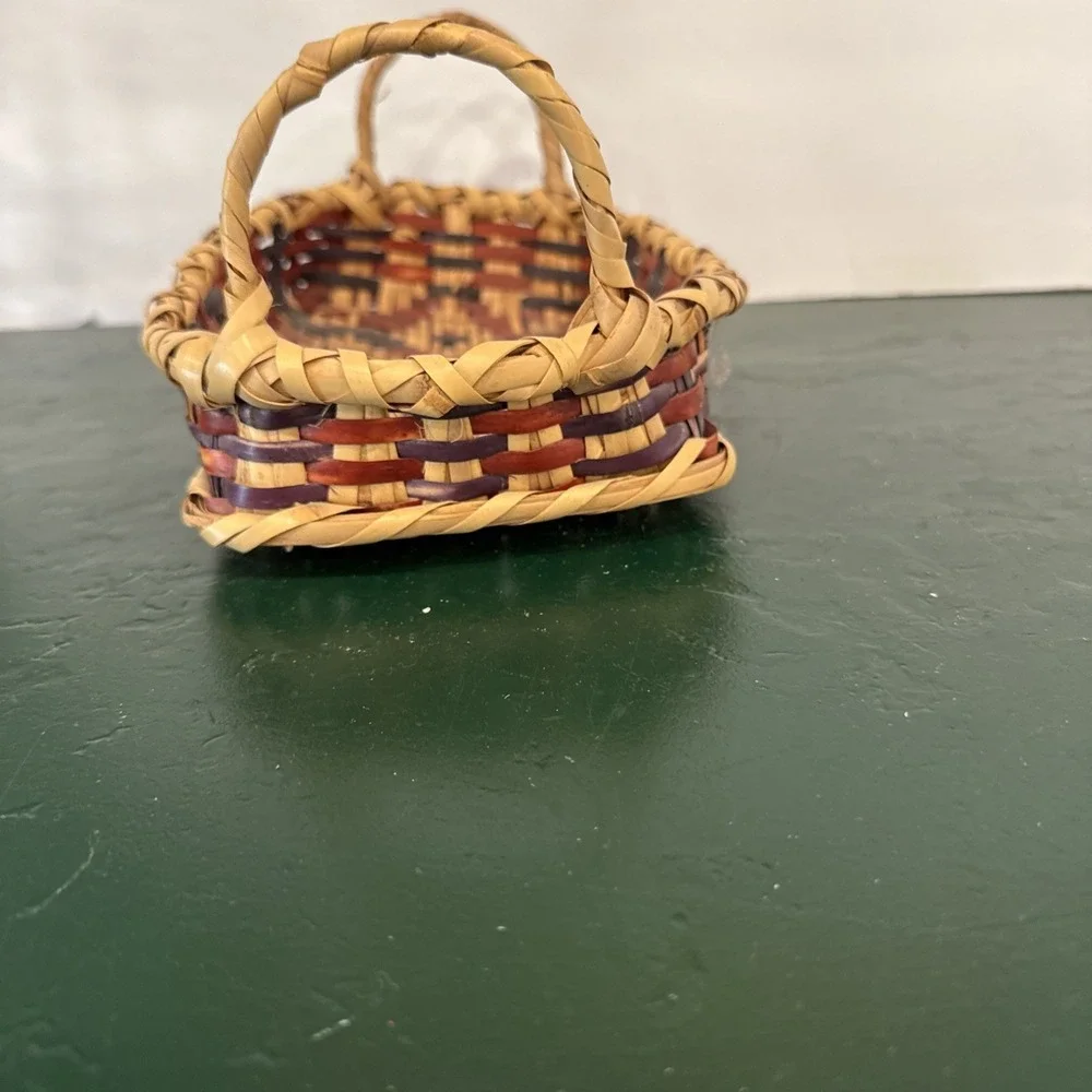 Small Choctaw Bread Basket Vintage